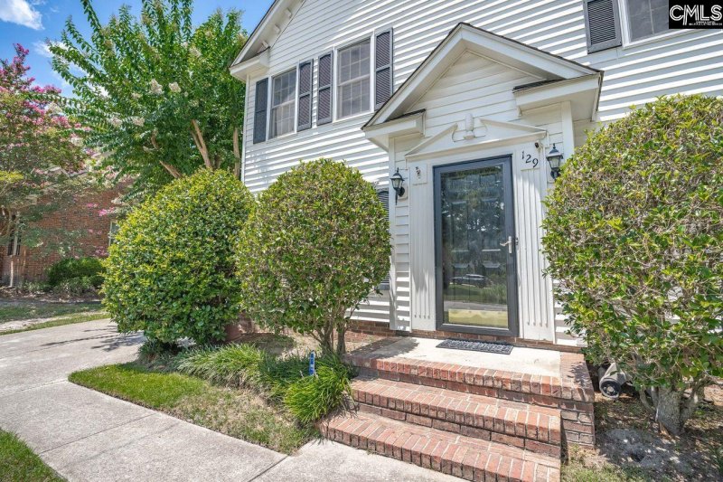 Property image 3 of 129 Great North Road in Spring Valley West, Columbia, SC 29223