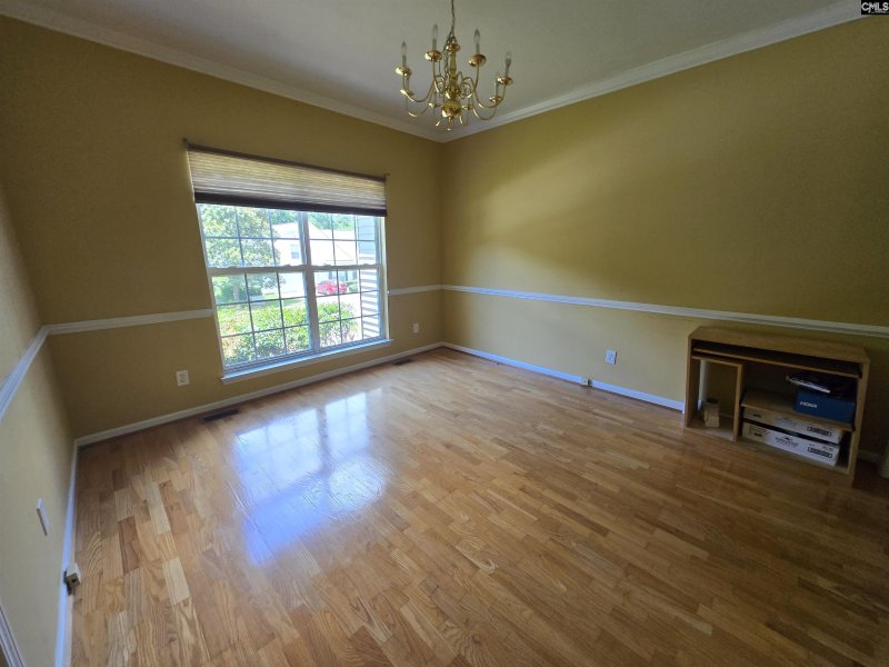 Property image 2 of 205 Bennington Circle in Ashley Hall, Columbia, SC 29229