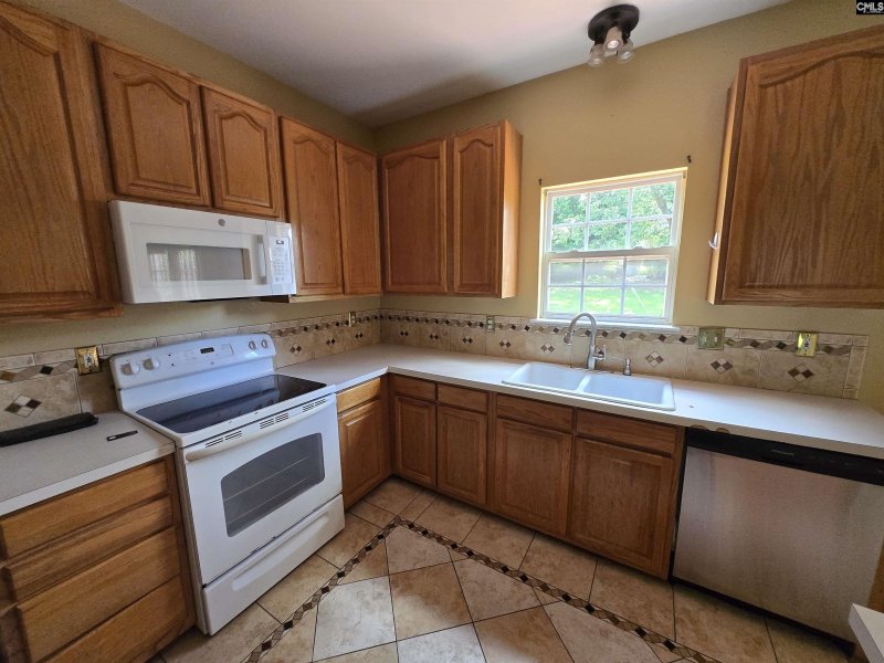 Property image 5 of 205 Bennington Circle in Ashley Hall, Columbia, SC 29229