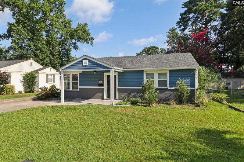 Property image 3 of 712 Karlaney Avenue in The Avenues, Cayce, SC 29033