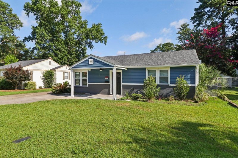 Property image 5 of 712 Karlaney Avenue in The Avenues, Cayce, SC 29033