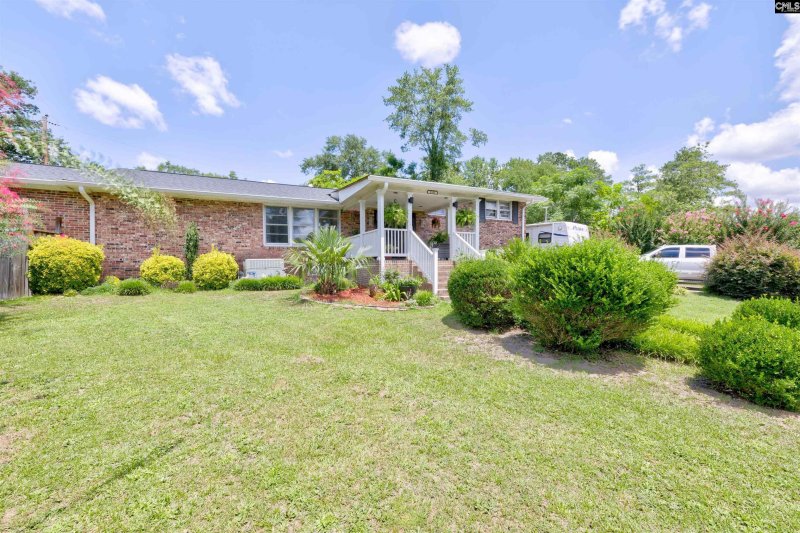 Property image 2 of 2101 Woodfield Drive in Woodfield Park, Columbia, SC 29223