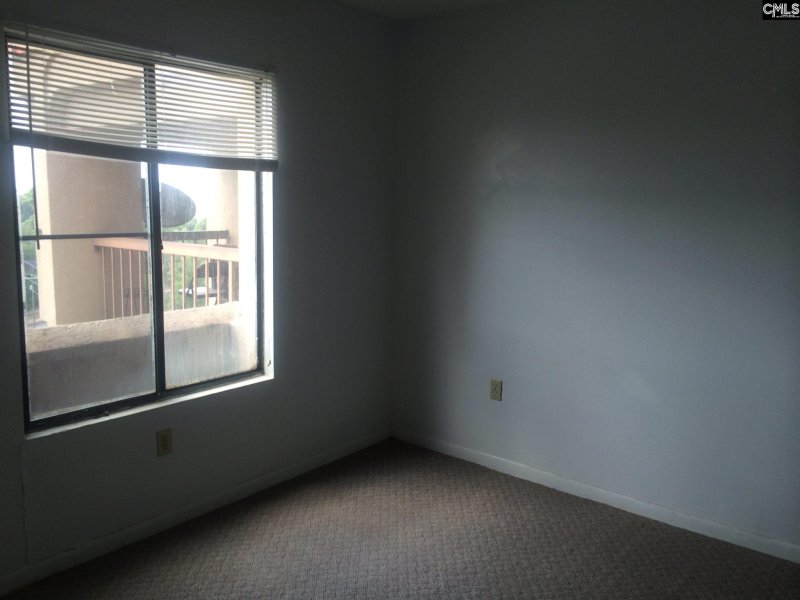 Property image 2 of 1600 Park Circle 1211 in Park Circle, Columbia, SC 29201