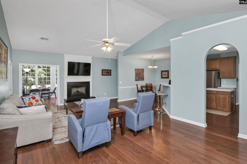 Property image 5 of 217 Hollingshed Creek Blvd in Ashford, Irmo, SC 29063