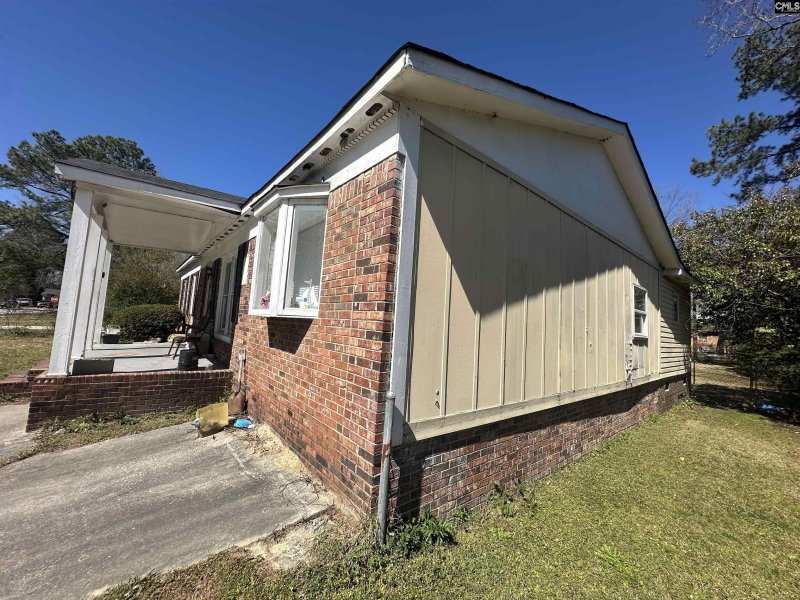 Property image 4 of 4013 Tavineer Drive in Bluff Estates, Columbia, SC 29209