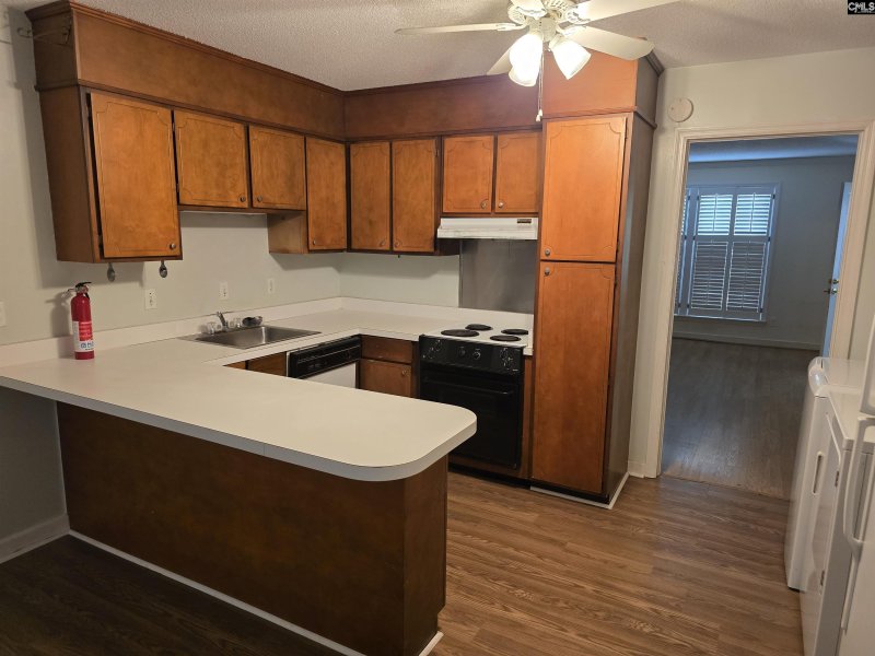 Property image 3 of 1610 Dalloz Road C in Williamsburg Sq, Columbia, SC 29204