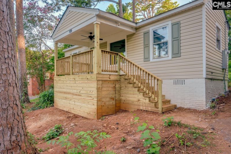 Property image 3 of 109 Dundee Lane in Eau Claire, Columbia, SC 29203