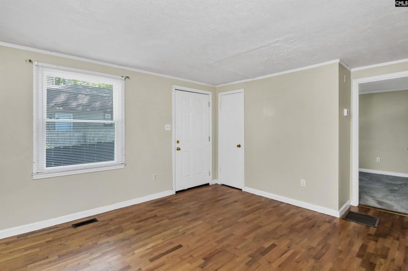 Property image 4 of 914 King Street in Olde Shandon, Columbia, SC 29205