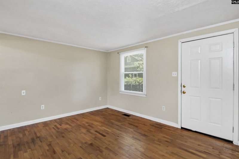 Property image 5 of 914 King Street in Olde Shandon, Columbia, SC 29205