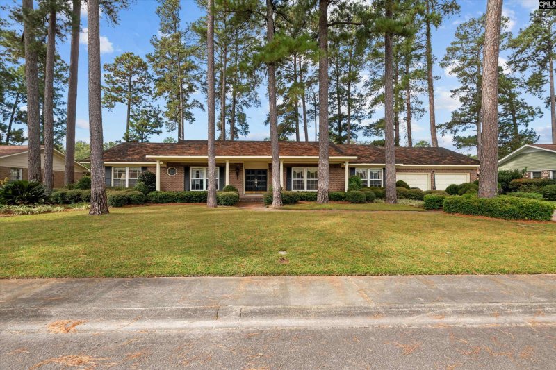 1112 Pinecroft Drive