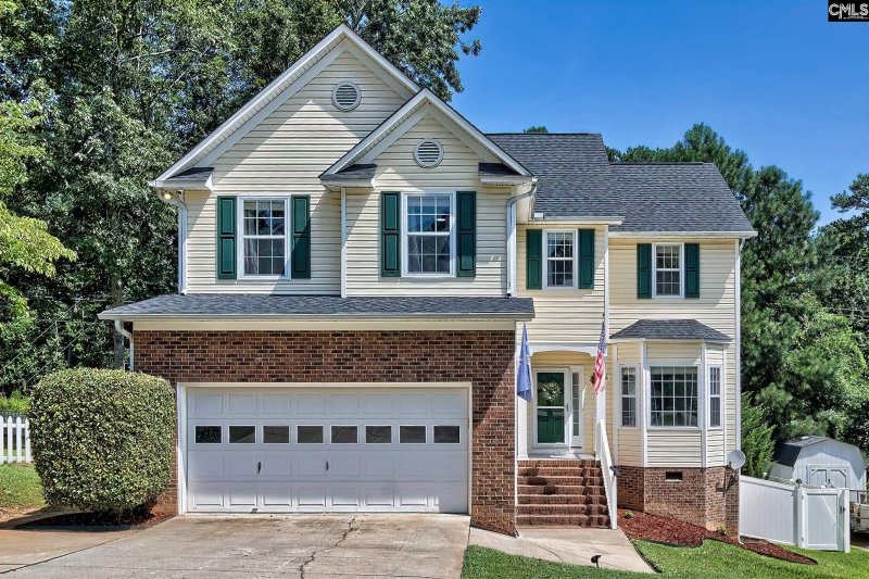 Mallard Hills, Lexington Community