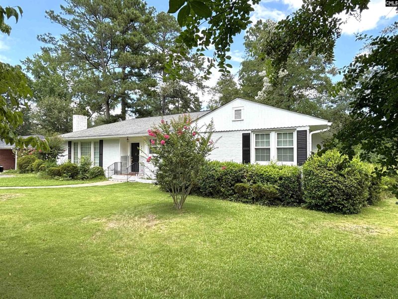 Property image 2 of 1400 Dearborn Road in Forest Hills, Columbia, SC 29204