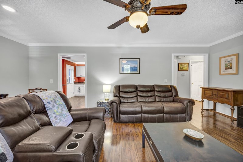 Property image 4 of 329 Libby Lane in Coventry, Lexington, SC 29072