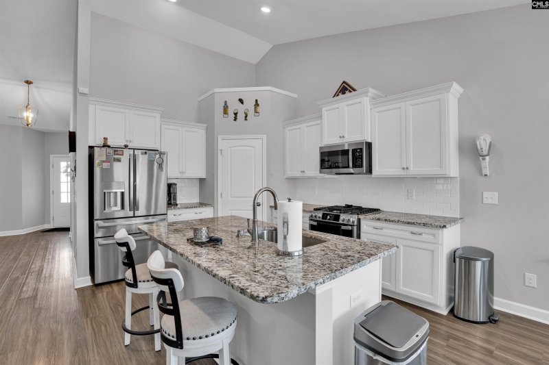 Property image 3 of 4025 Summerland Way in The Grove At Woodcreek, Elgin, SC 29045