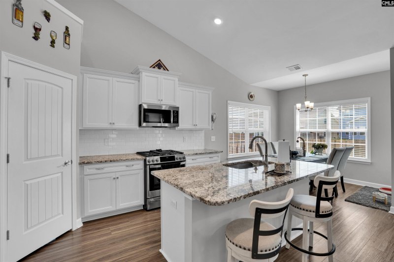 Property image 4 of 4025 Summerland Way in The Grove At Woodcreek, Elgin, SC 29045