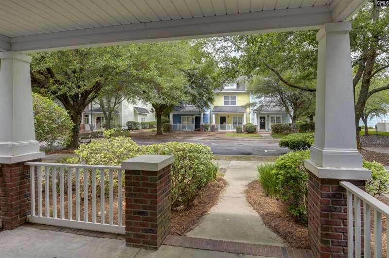 Property image 3 of 304 Hampton Forest Drive in Hampton Forest, Columbia, SC 29209