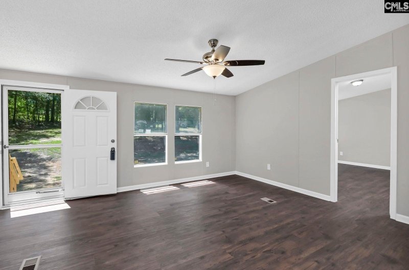 Property image 5 of 202 W Elon Court in Mt Elon, Hopkins, SC 29061