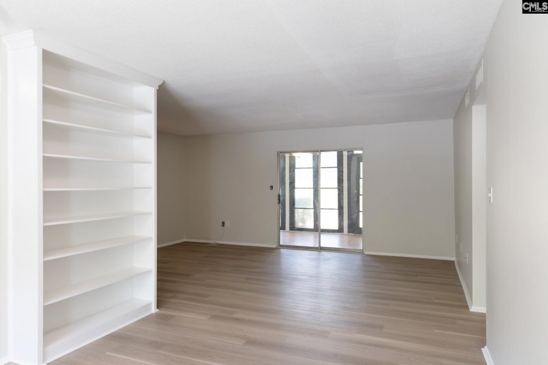 Property image 5 of 1100 Skyland L5 in Riverhill Condos, Columbia, SC 29210