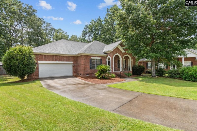 Property image 2 of 227 Overhill Court in Brookshire Estates, Lexington, SC 29073