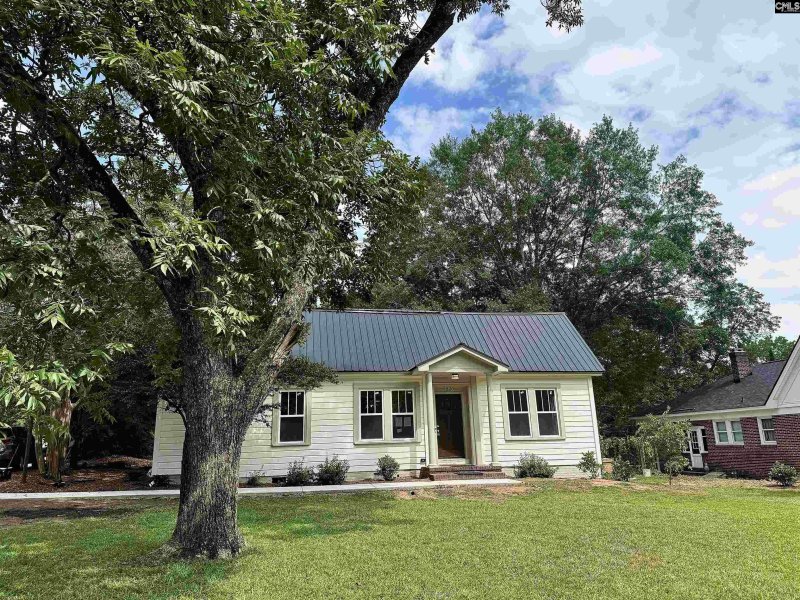 Property image 2 of 3320 Abingdon Road in Keenan Terrace, Columbia, SC 29203