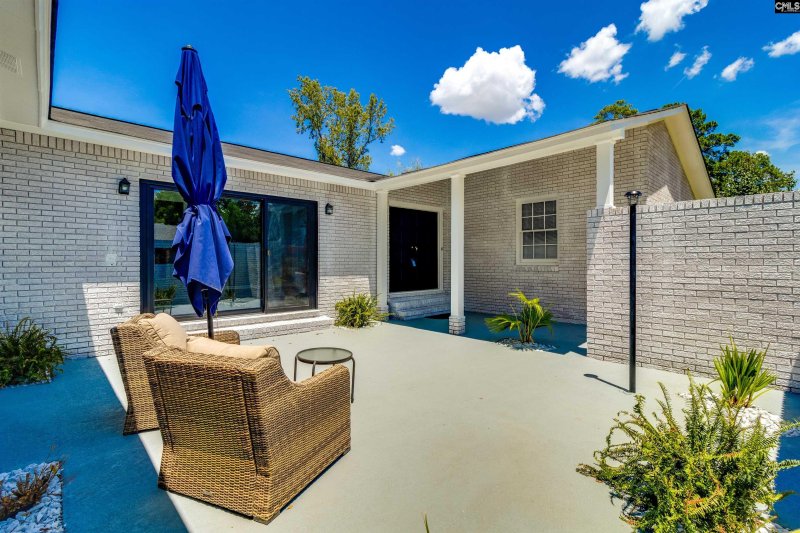 Property image 5 of 2905 Saint Ives Road in Briarwood, Columbia, SC 29223