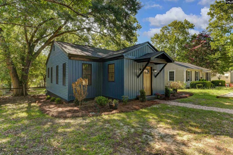 Property image 3 of 410 Hemphill Street in Rosewood, Columbia, SC 29205-4046