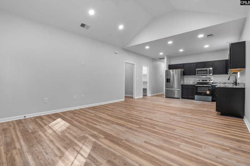 Property image 5 of 1121 Chartel Circle in Pine Forest, Columbia, SC 29203