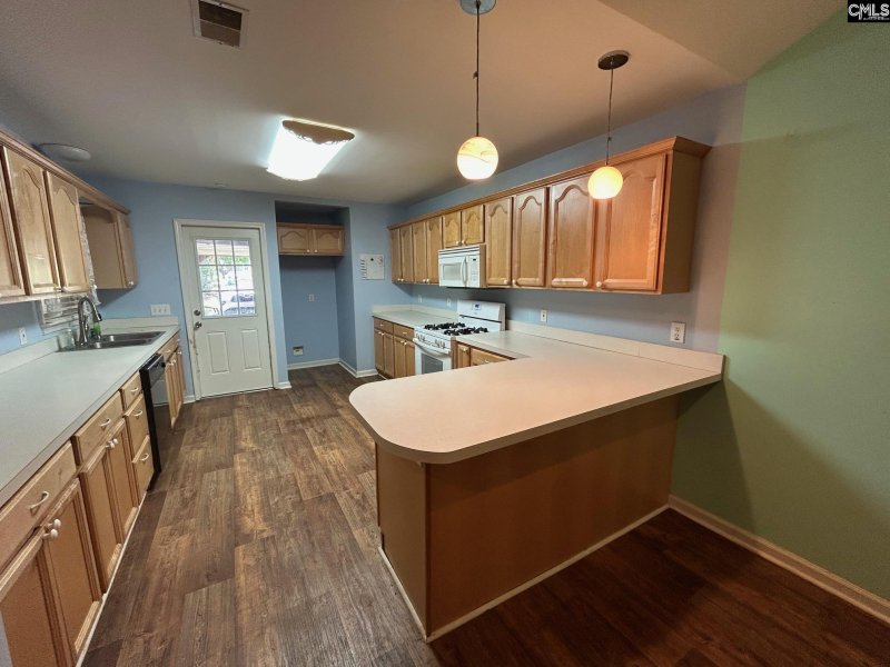 Property image 5 of 1918 Pine Lake Drive in Quail Creek, West Columbia, SC 29169-3411