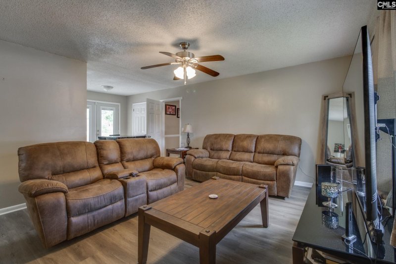 Property image 4 of 1729 Fairlamb Avenue in Woodfield Park, Columbia, SC 29223