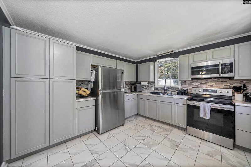 Property image 2 of 1701 Crestview Avenue in Woodfield Park, Columbia, SC 29223