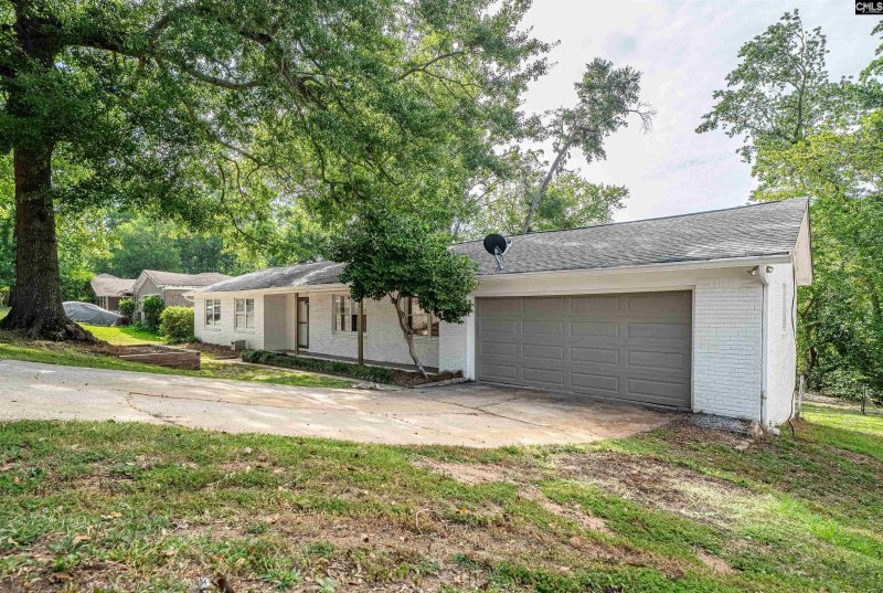 Property image 3 of 137 Finsbury Road in Coatesworth, Columbia, SC 29212