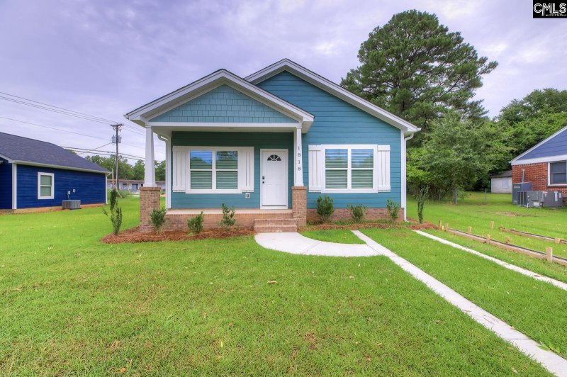 Property image 2 of 1818 Sunnyside Drive in Broad Acres, Cayce, SC 29033