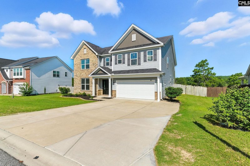 Property image 3 of 937 Bannockburn Drive in Bluefield West, Lexington, SC 29073