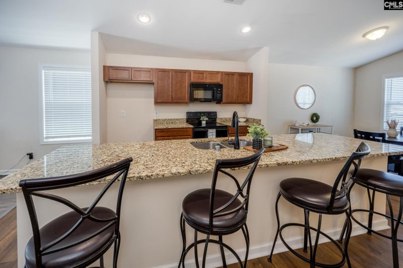 Property image 3 of 128 Hemphill Road in Persimmon Grove, Lexington, SC 29072