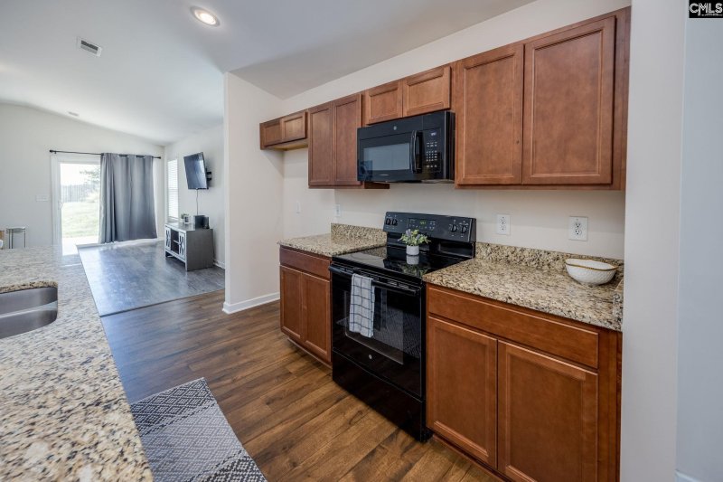 Property image 4 of 128 Hemphill Road in Persimmon Grove, Lexington, SC 29072