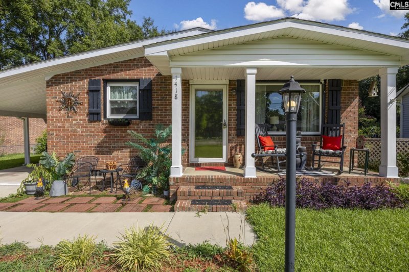 Property image 3 of 1418 Lexington Street in Broad Acres, Cayce, SC 29033