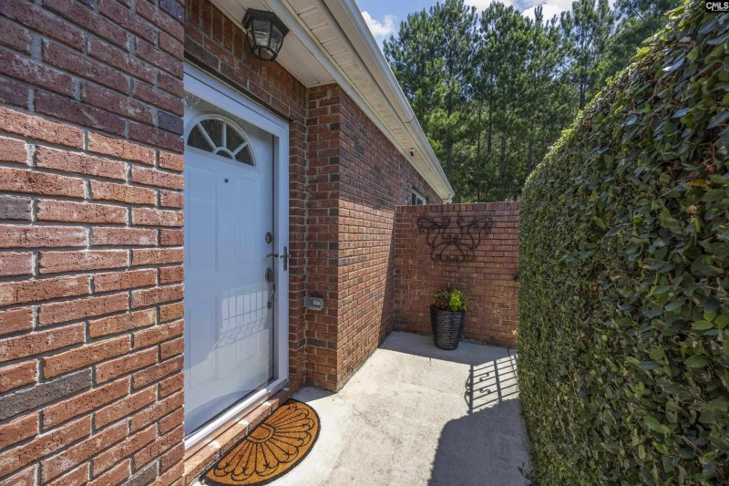 Property image 4 of 202 Regal Drive in Summerset, Columbia, SC 29212