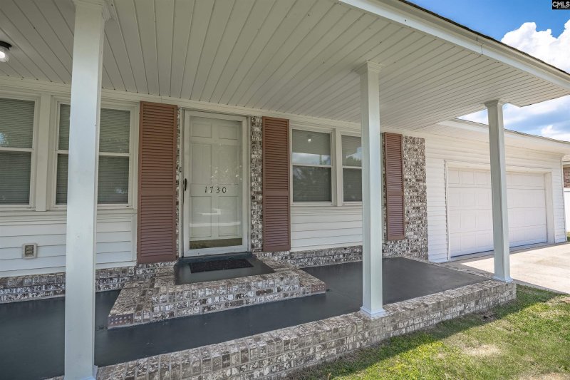 Property image 2 of 1730 Wadsworth Drive in Glenwood, Cayce, SC 29033