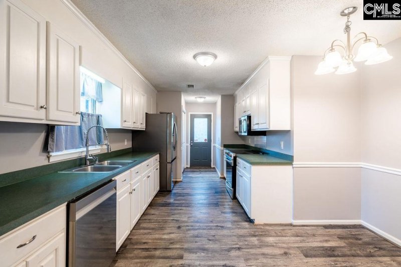 Property image 5 of 217 Great North Road in Spring Valley West, Columbia, SC 29223