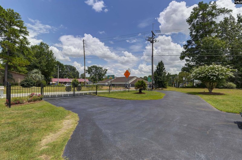 Property image 4 of 2426 Bush River Road in Woodland Hills, Columbia, SC 29210