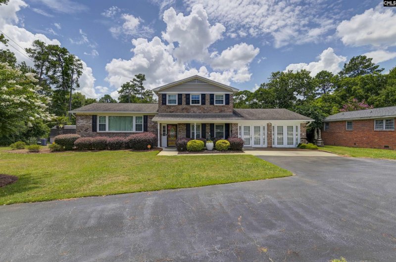 Property image 5 of 2426 Bush River Road in Woodland Hills, Columbia, SC 29210