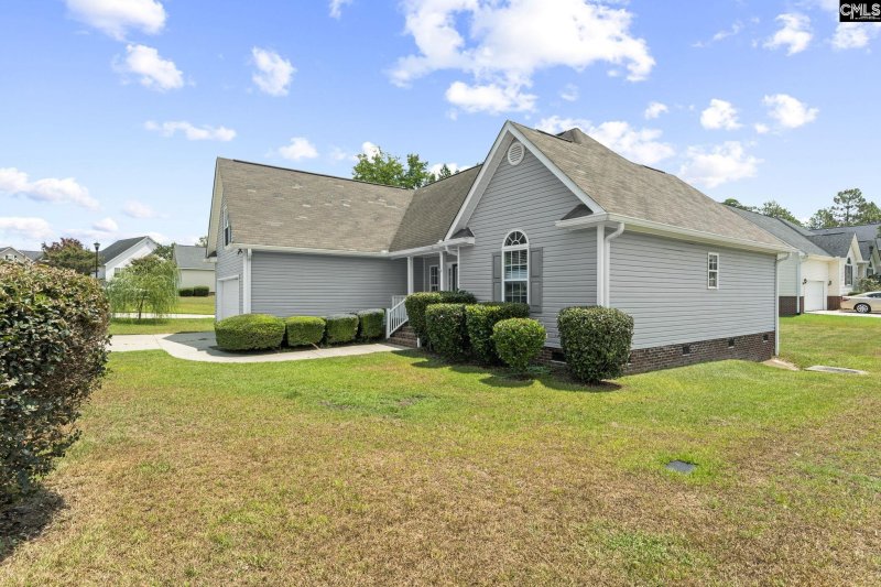 Property image 3 of 200 Lee Ridge in Ashley Ridge, Columbia, SC 29229