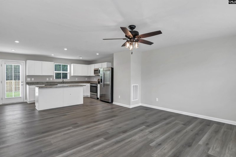 Property image 5 of 3041 Blue Brook Lane in Cameron Ridge, Columbia, SC 29209