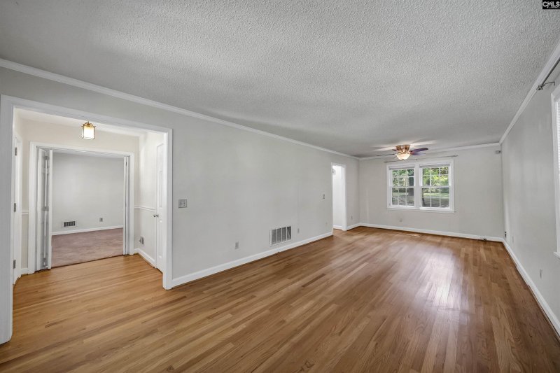 Property image 5 of 319 Valcour Road in Whitehall Extension, Columbia, SC 29212