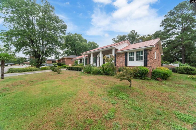 Property image 4 of 900 Danbury Drive in North 21 Terrace, Columbia, SC 29203