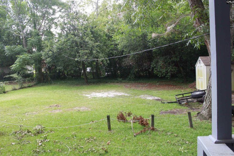 Property image 3 of 5140 Floran Street in College Place, Columbia, SC 29203-6006