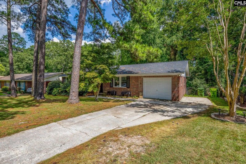 Property image 3 of 1830 Saint Michaels Road in Broad River Estates, Columbia, SC 29210