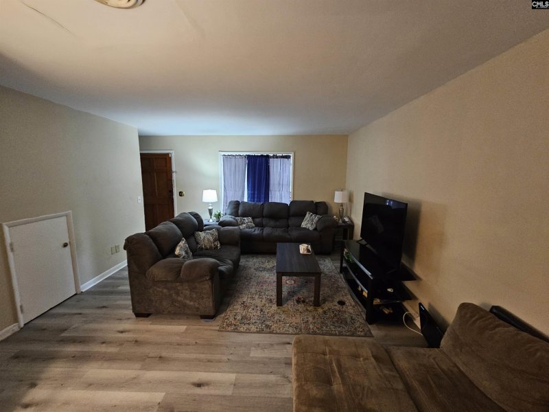 Property image 5 of 1769 Tall Pines Circle in Rosewood, Columbia, SC 29205