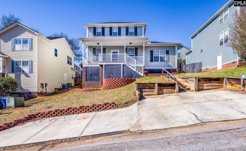 1007 Edgefield Street