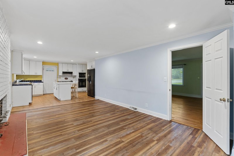 Property image 4 of 6715 Eastbrook Road in Brookfield, Columbia, SC 29206